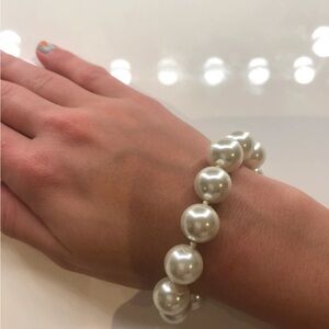 Elegant Pearl Bracelet